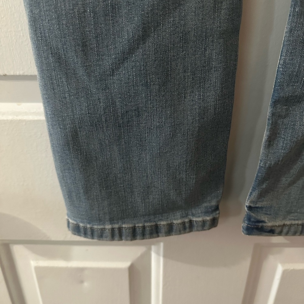 FOREVER 21 Premium Curved Straight Jeans Medium Light Wash‎ NWT Size 31. - Picture 9 of 12
